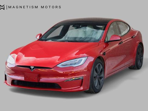 Used 2021 Tesla Model S Plaid image 4