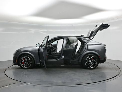 Certified 2023 Ford Mustang Mach-E GT image 38