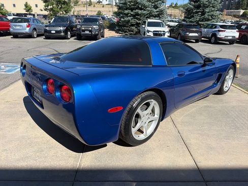 Used 2003 Chevrolet Corvette Coupe w/ Preferred Equipment Group RWD image 7