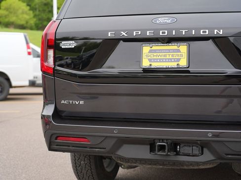 Used 2025 Ford Expedition Active AWD/4WD image 10