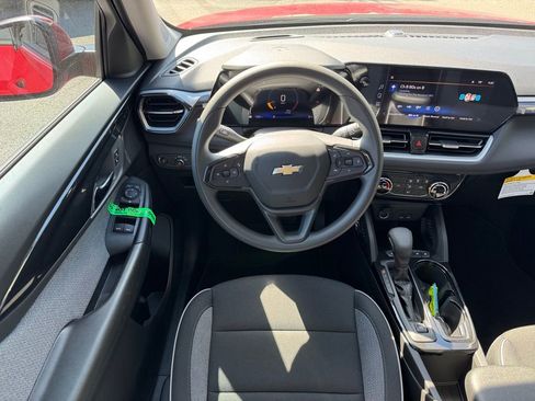 New 2026 Chevrolet TrailBlazer LT FWD image 17