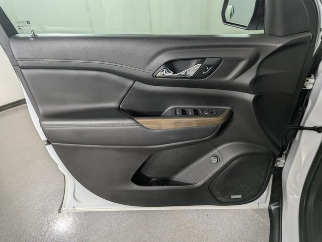 Used 2022 GMC Acadia SLE w/ GMC Pro Grade Package AWD/4WD image 14