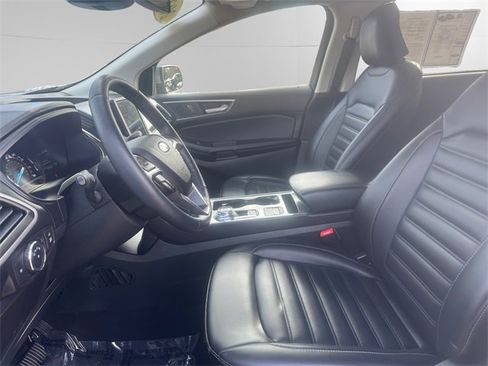 Used 2022 Ford Edge SEL w/ Convenience Package image 9