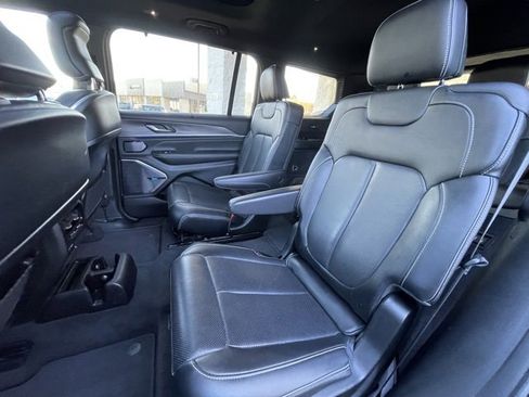 Used 2021 Jeep Grand Cherokee L Overland w/ Luxury Tech Group IV image 27