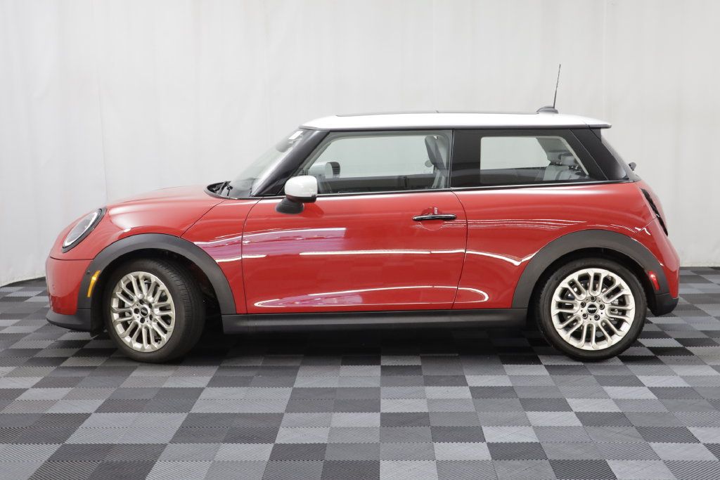 Certified 2026 MINI Cooper 2-Door Hardtop FWD image 4
