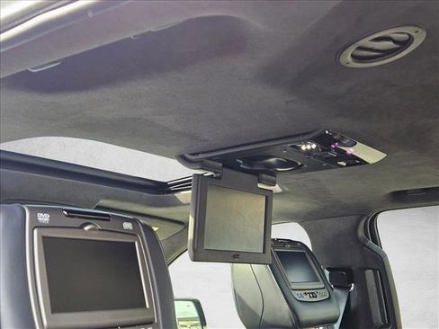 Used 2018 Cadillac Escalade ESV Platinum image 21