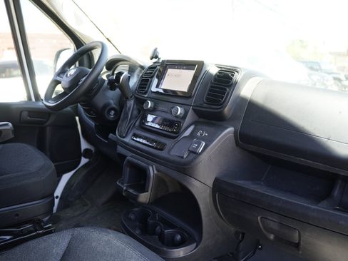 Used 2025 RAM ProMaster 2500 w/ Convenience Group FWD image 28