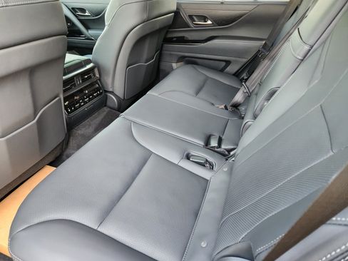 Used 2025 Lexus LX 700h Luxury w/ Appearance Package AWD/4WD image 28
