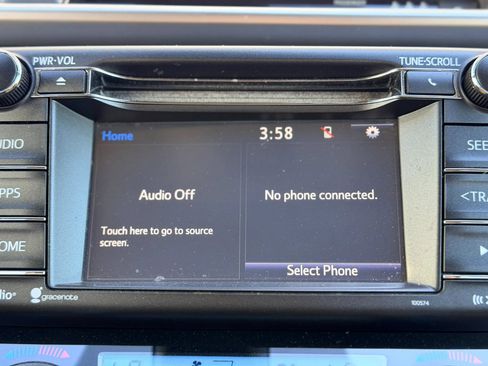 Used 2017 Toyota RAV4 XLE w/ Carpet Mat Package AWD/4WD image 25