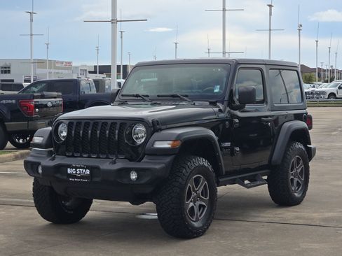 Used 2024 Jeep Wrangler Sport AWD/4WD image 10