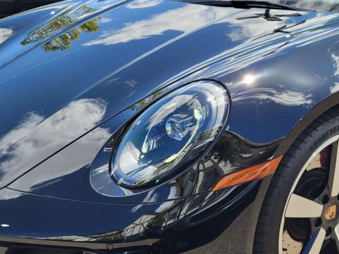 Used 2025 Porsche 911 Carrera S RWD image 32