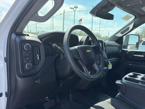New 2026 Chevrolet Silverado 2500 W/T AWD/4WD image 6