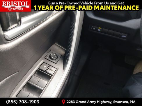 Used 2021 Toyota RAV4 XLE w/ Convenience Package image 22