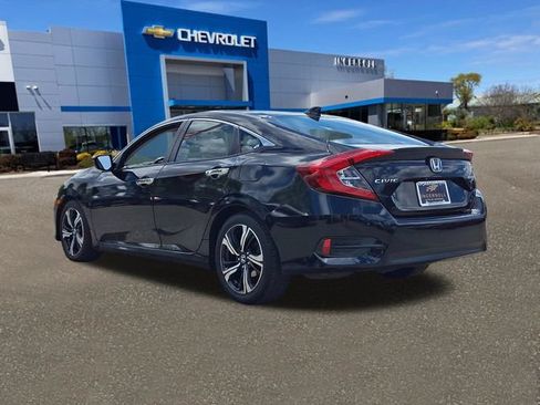 Used 2017 Honda Civic Touring image 23
