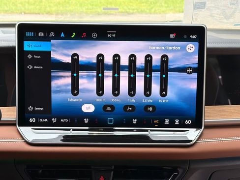 New 2026 Volkswagen Tiguan SEL R-Line AWD/4WD image 12