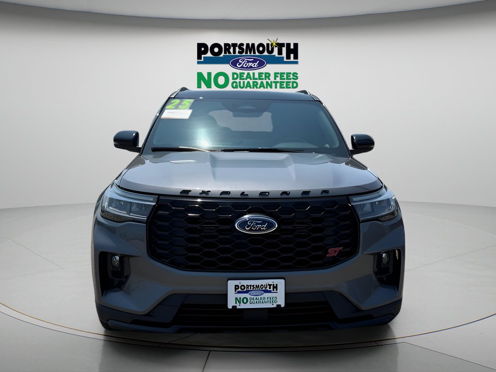 Certified 2025 Ford Explorer ST AWD/4WD image 10