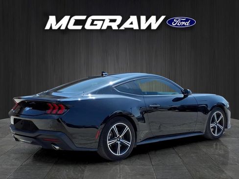 Used 2024 Ford Mustang Coupe RWD image 8