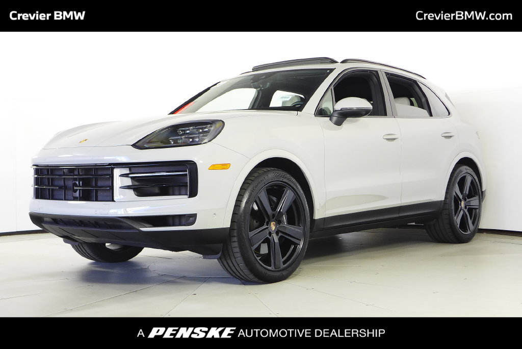 Used 2025 Porsche Cayenne AWD/4WD image 1
