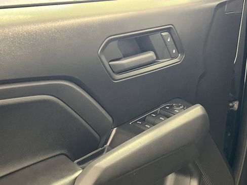 Used 2025 Chevrolet Colorado Trail Boss image 15