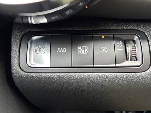 New 2026 Chevrolet Equinox LT image 17