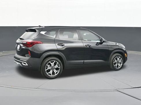 Used 2023 Kia Seltos EX image 16