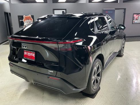 Used 2023 Toyota bZ4X AWD image 3