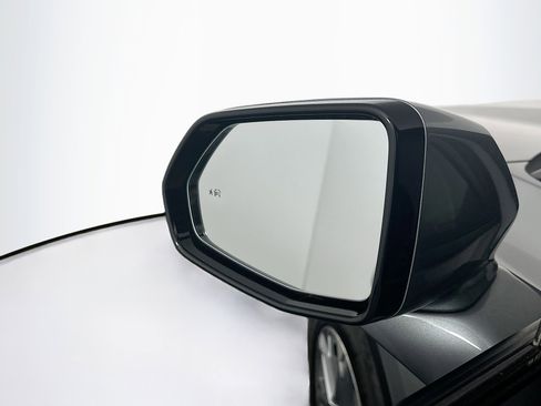 Used 2023 Chevrolet Blazer LT w/ Convenience Package image 16