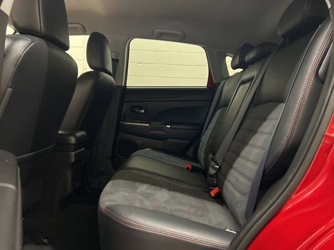 Used 2024 Mitsubishi Outlander Sport SE image 8