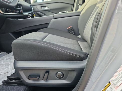 New 2026 Nissan Rogue SV w/ Cold Weather Package image 32