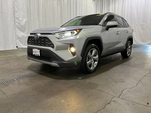 Used 2019 Toyota RAV4 Limited AWD/4WD image 26