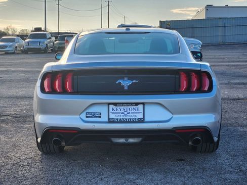 Used 2018 Ford Mustang Premium w/ Equipment Group 201A image 6