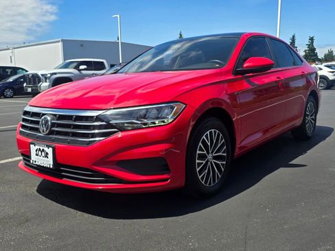 Used 2021 Volkswagen Jetta SE image 8