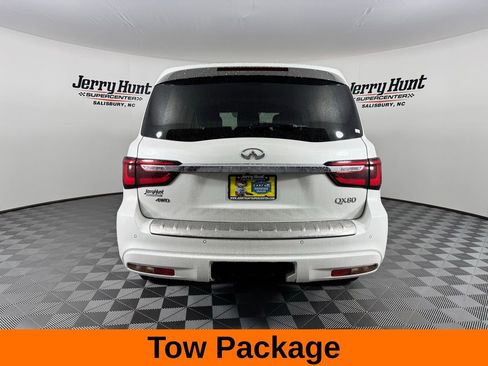 Used 2024 INFINITI QX80 Luxe image 7
