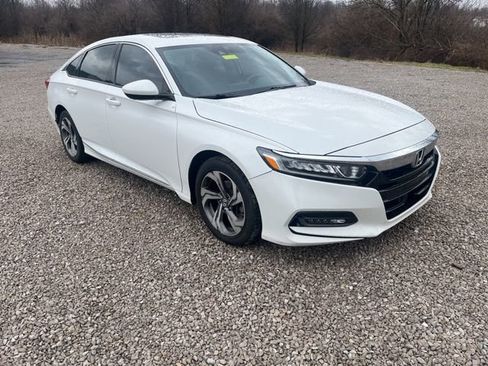 Used 2018 Honda Accord EX image 3