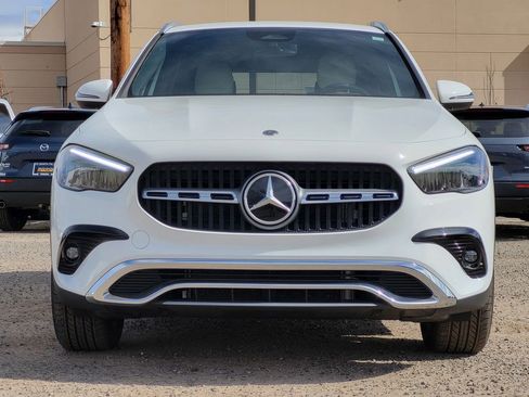 Used 2025 Mercedes-Benz GLA 250 4MATIC image 2