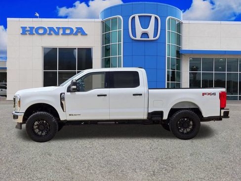 Used 2024 Ford F250 XLT w/ FX4 Off-Road Package AWD/4WD image 6