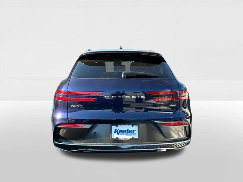 Used 2026 Genesis GV70 2.5T Advanced image 3