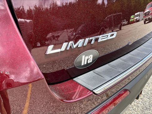 Certified 2022 Ford Explorer Limited w/ Equipment Group 301A AWD/4WD image 10
