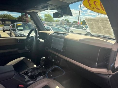Used 2023 Ford Bronco Wildtrak AWD/4WD image 19