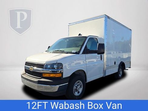 New 2024 Chevrolet Express 3500 w/ Power Convenience Package image 10
