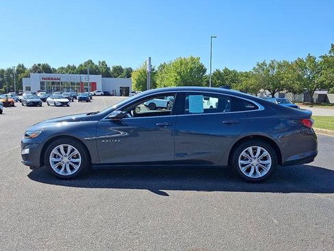 Used 2020 Chevrolet Malibu LT w/ Leather Package image 7