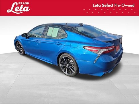 Used 2018 Toyota Camry XSE image 7