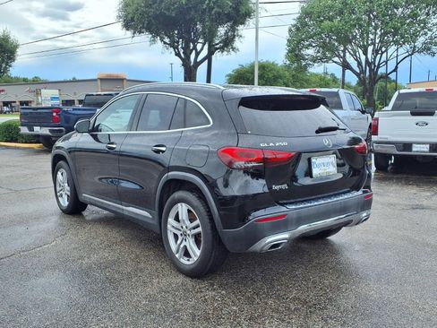 Used 2023 Mercedes-Benz GLA 250 w/ Premium Package image 23