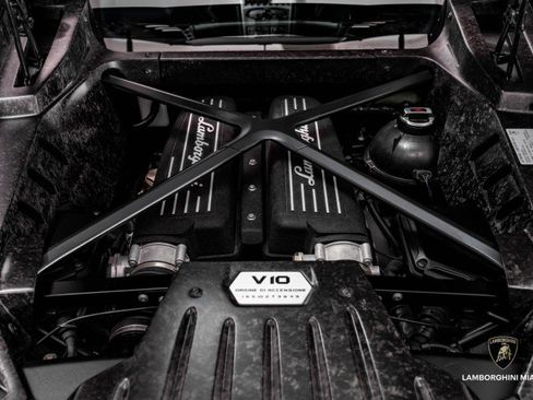 Used 2018 Lamborghini Huracan LP 580-2 image 18