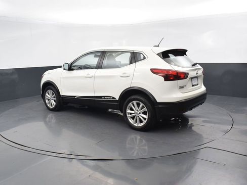 Used 2017 Nissan Rogue Sport S w/ S Appearance Package image 4