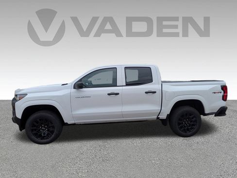New 2026 Chevrolet Colorado W/T w/ WT Custom Package image 26