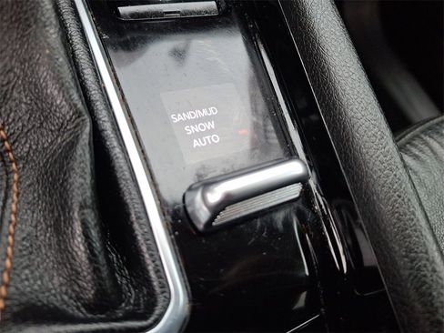 Used 2022 Jeep Compass Limited w/ Sun and Sound Group image 23