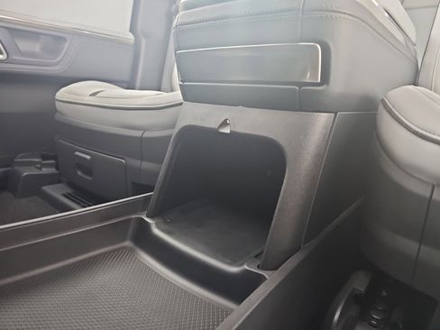 Used 2023 Rivian R1T Adventure image 31