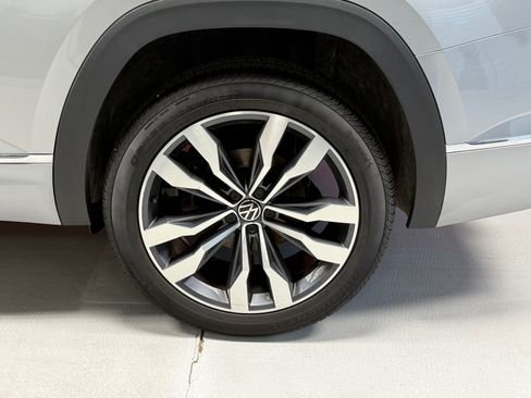 Used 2023 Volkswagen Atlas SEL Premium AWD/4WD image 3