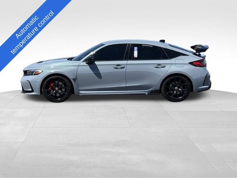 Used 2023 Honda Civic Type R image 6
